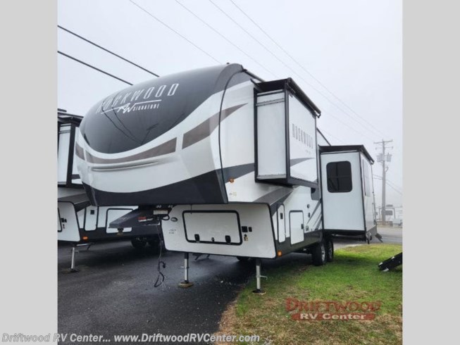 2024 Rockwood Signature 301RK by Forest River from Driftwood RV Center in Clermont, New Jersey