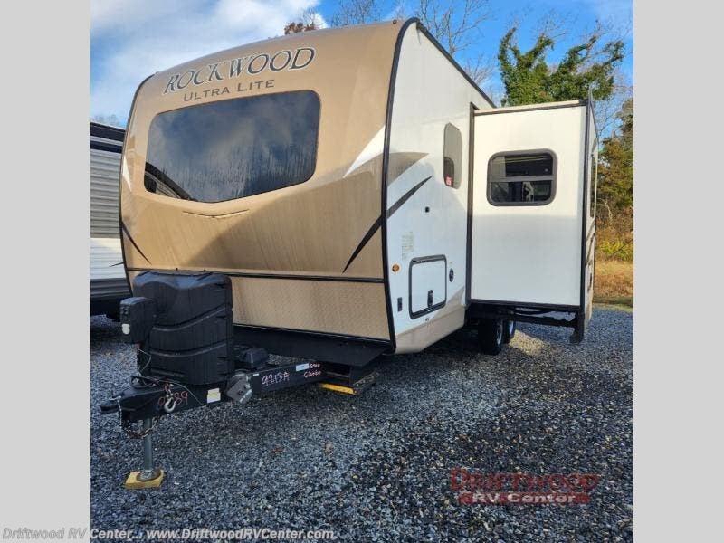 2019 Rockwood Ultra Lite 2304DS by Forest River from Driftwood RV Center in Clermont, New Jersey