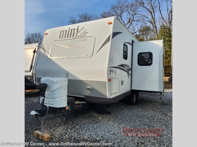 2014 Rockwood Mini Lite 2104S by Forest River from Driftwood RV Center in Clermont, New Jersey