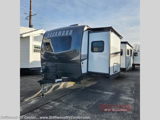 2024 Rockwood Ultra Lite 2720IK by Forest River from Driftwood RV Center in Clermont, New Jersey