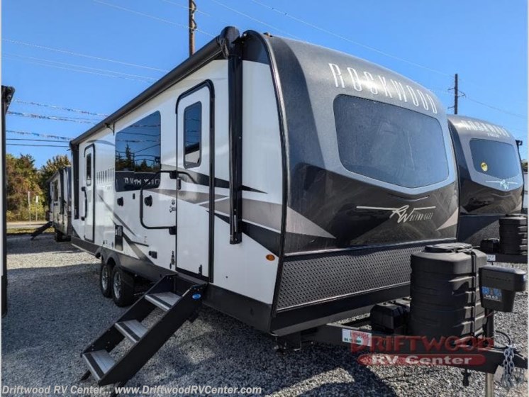 New 2025 Forest River Rockwood Ultra Lite 2619FK available in Clermont, New Jersey