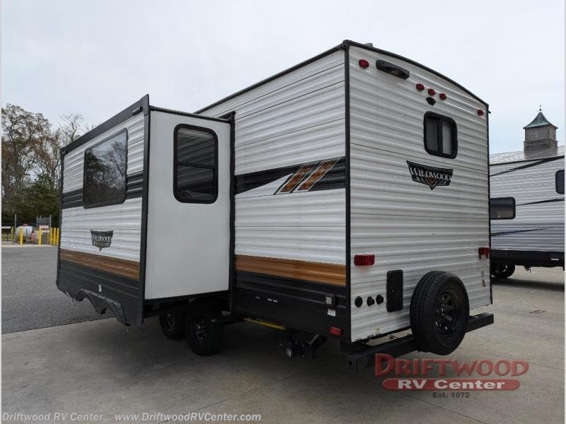 Used 2023 Forest River Wildwood 22RBS available in Clermont, New Jersey