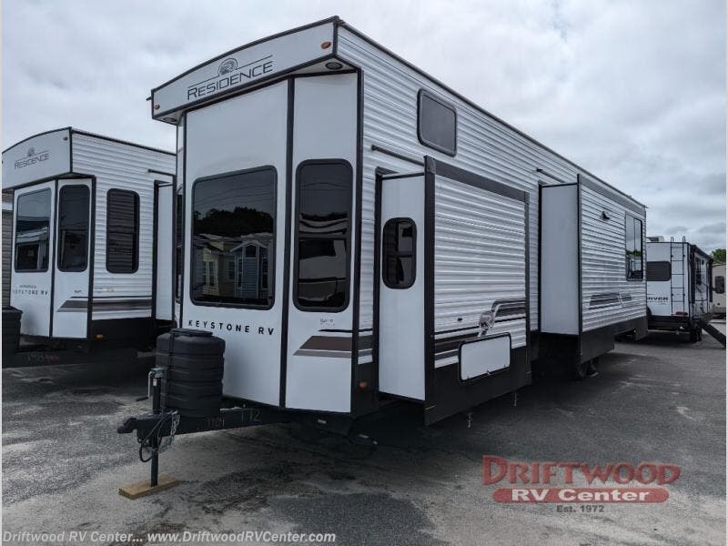 2025 Residence 401HBDL by Keystone from Driftwood RV Center in Clermont, New Jersey