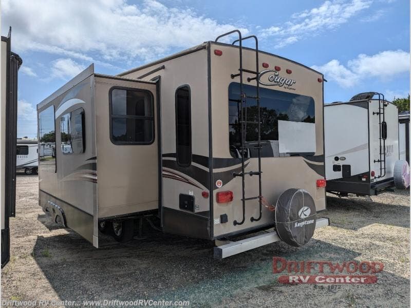Used 2015 Keystone Cougar X-Lite 29RLI available in Clermont, New Jersey