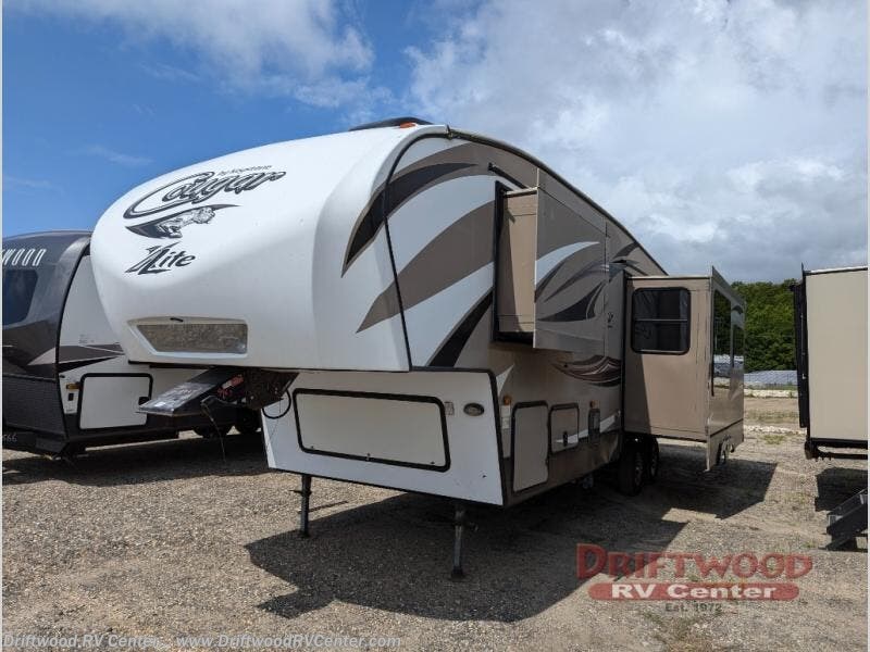 2015 Cougar X-Lite 29RLI by Keystone from Driftwood RV Center in Clermont, New Jersey