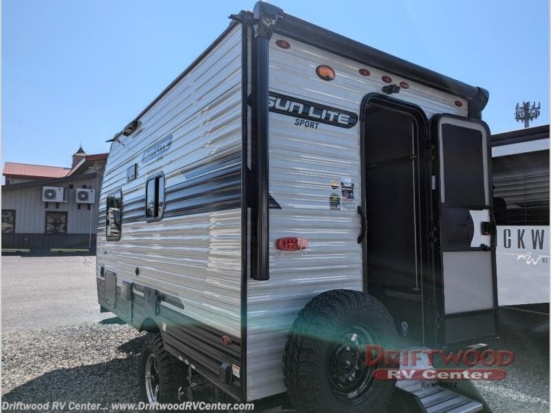 Used 2024 Sunset Park RV Sun Lite 16BH available in Clermont, New Jersey