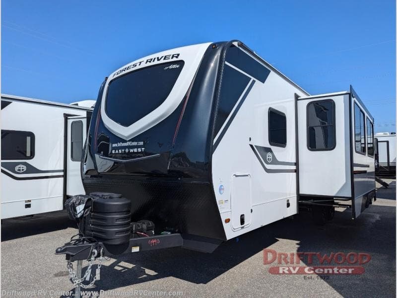 2026 Alta 2800KBH by East to West from Driftwood RV Center in Clermont, New Jersey