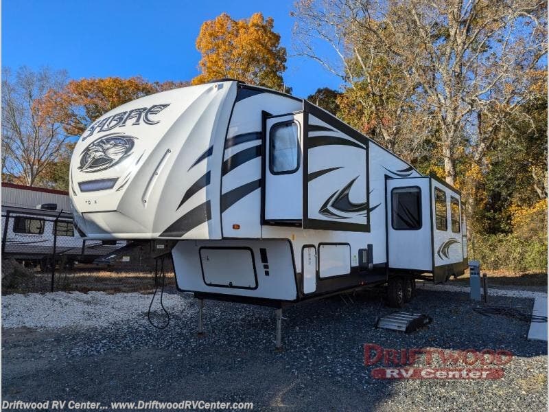 2019 Sabre 36FRP by Forest River from Driftwood RV Center in Clermont, New Jersey