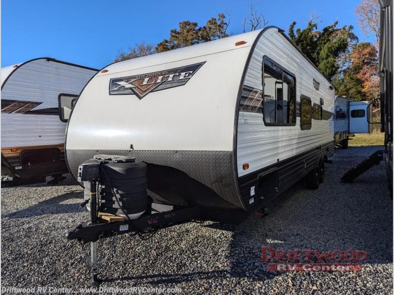 2025 Wildwood X-Lite 261BHXL by Forest River from Driftwood RV Center in Clermont, New Jersey