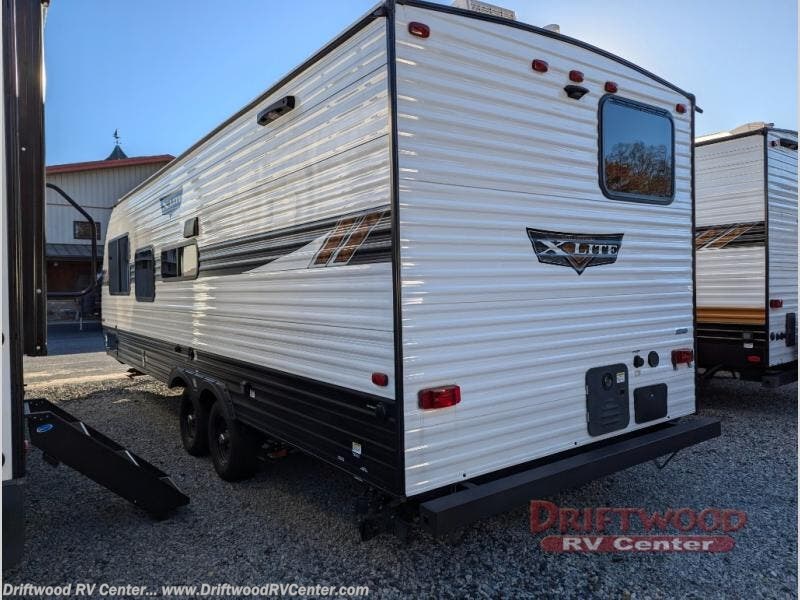 Used 2025 Forest River Wildwood X-Lite 261BHXL available in Clermont, New Jersey