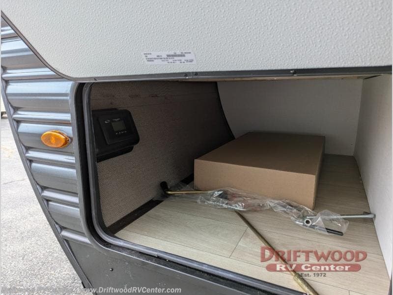 New 2026 CrossRoads Zinger 390DB available in Clermont, New Jersey