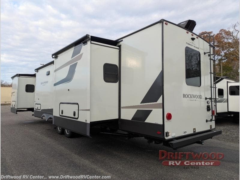 New 2026 Forest River Rockwood Signature 8421DB available in Clermont, New Jersey