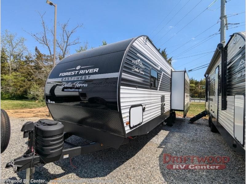New 2026 East to West Della Terra 272RL available in Clermont, New Jersey