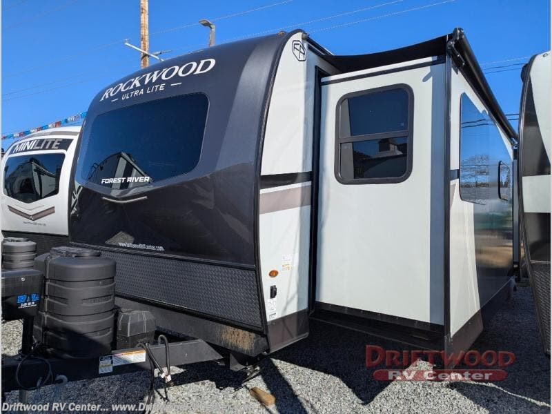 2026 Rockwood Ultra Lite 2608BS by Forest River from Driftwood RV Center in Clermont, New Jersey