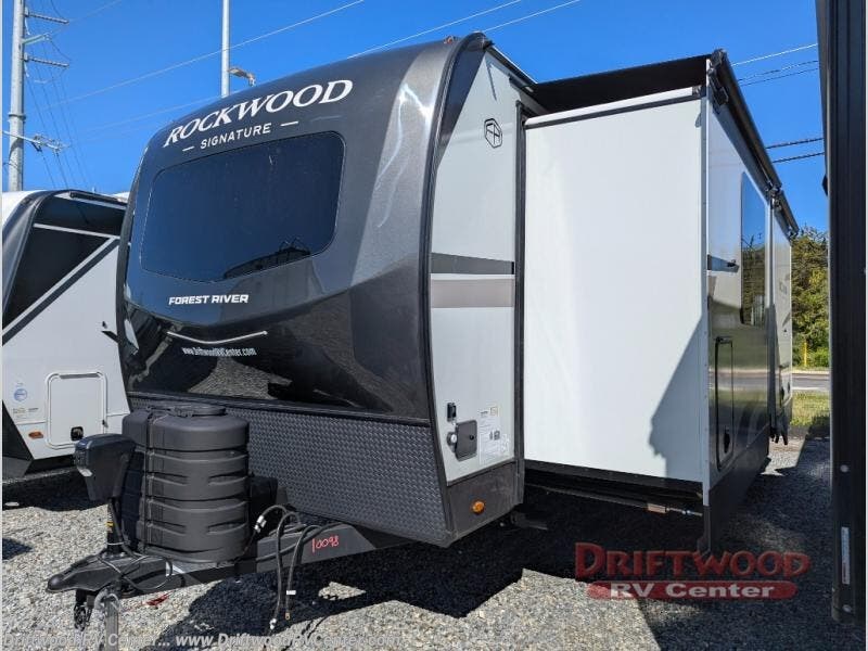 2026 Rockwood Signature 8263MBR by Forest River from Driftwood RV Center in Clermont, New Jersey