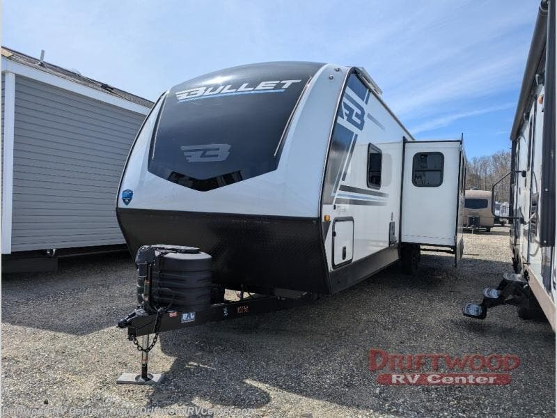 2025 Bullet 330BKQ by Keystone from Driftwood RV Center in Clermont, New Jersey