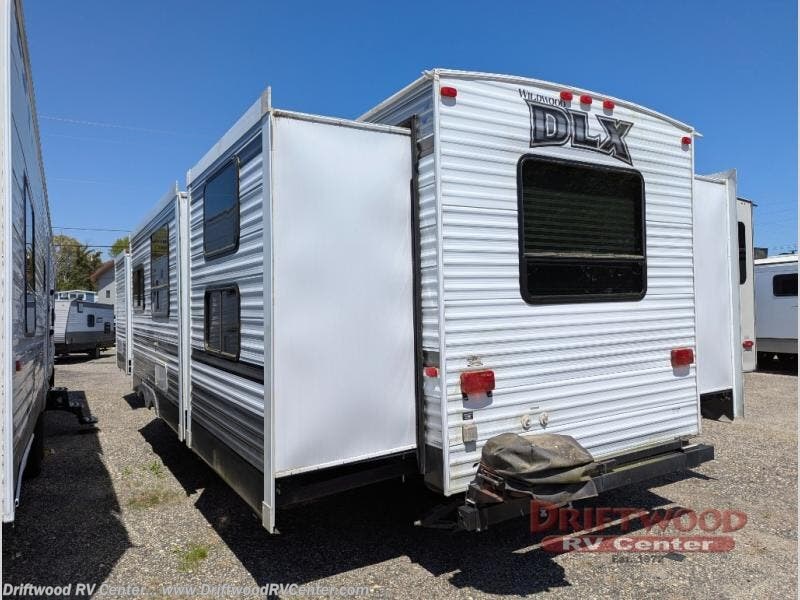 Used 2015 Forest River Wildwood DLX 402QBQ available in Clermont, New Jersey