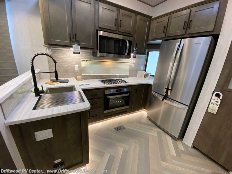 2022 Salem Grand Villa 42FK by Forest River from Driftwood RV Center in Clermont, New Jersey