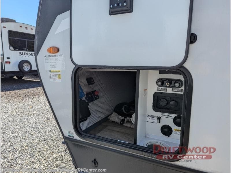 Used 2024 Keystone Bullet Crossfire Double Axle 2290BH available in Clermont, New Jersey