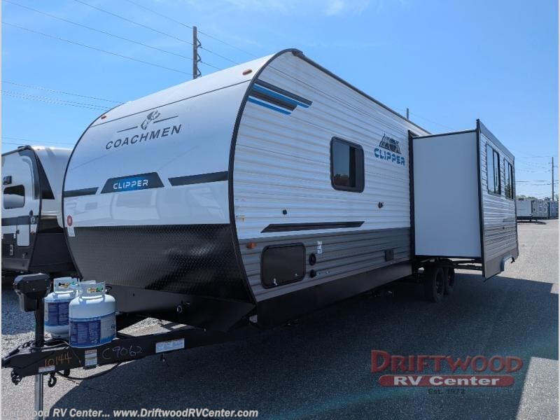 2026 Clipper 6K Series 282TQS by Coachmen from Driftwood RV Center in Clermont, New Jersey