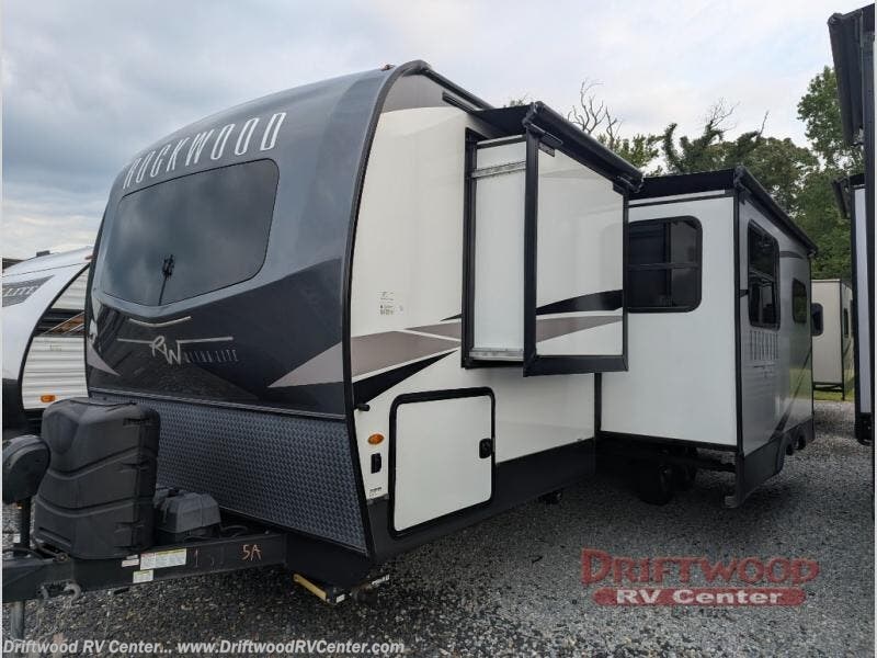 2023 Rockwood Ultra Lite 2606WS by Forest River from Driftwood RV Center in Clermont, New Jersey