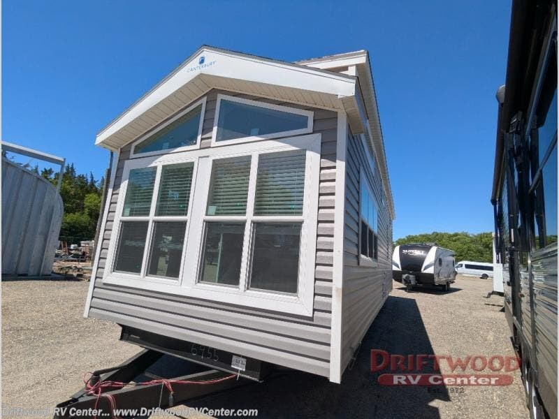 2027 Canterbury Parkvue P38-SSL by RC Industries from Driftwood RV Center in Clermont, New Jersey