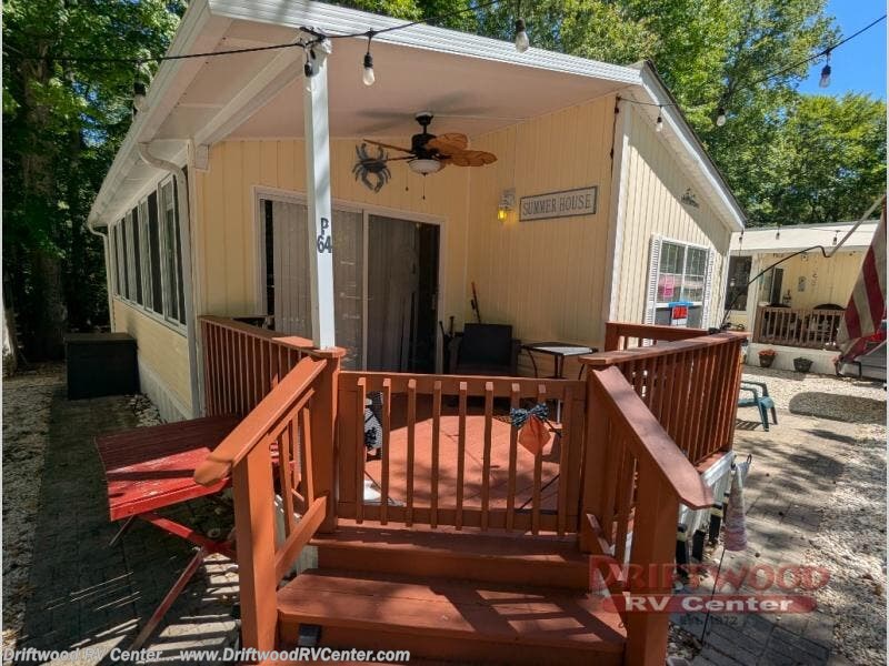 Used 2004 Dutchmen Breckenridge 1238SS2BR available in Clermont, New Jersey