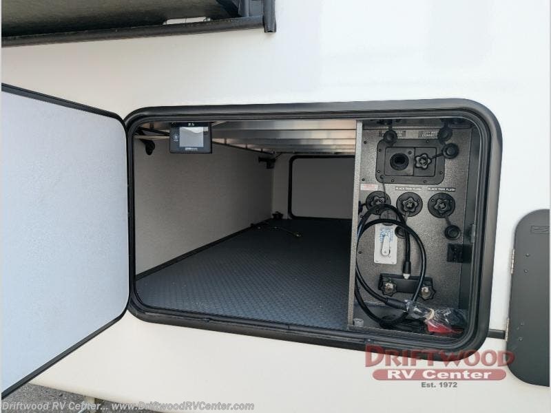 New 2027 Forest River Sabre 37FLH available in Clermont, New Jersey