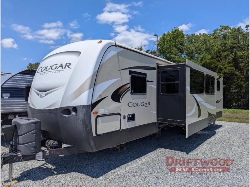 2019 Cougar Half-Ton Series 32RDB by Keystone from Driftwood RV Center in Clermont, New Jersey