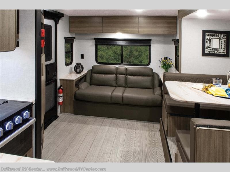 Used 2024 Venture RV Sonic SN231VRL available in Clermont, New Jersey