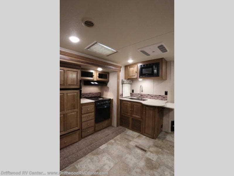 Used 2017 Forest River Rockwood Ultra Lite 2906WS available in Clermont, New Jersey