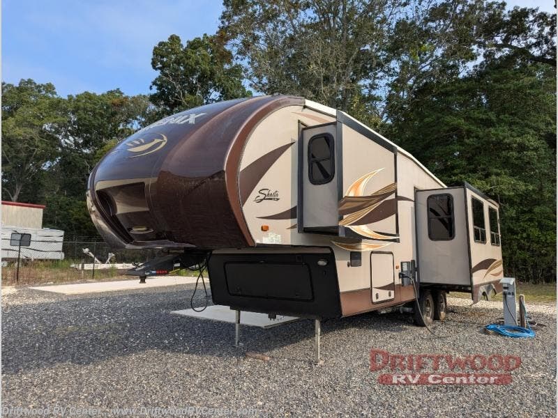 2014 Phoenix 32RE by Shasta from Driftwood RV Center in Clermont, New Jersey