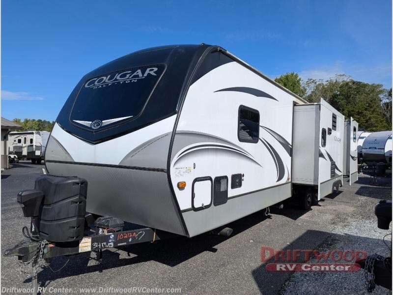 2021 Cougar Half-Ton 34TSB by Keystone from Driftwood RV Center in Clermont, New Jersey