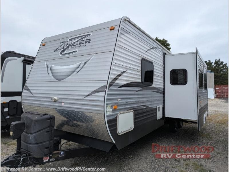 2016 Zinger ZT28BH by CrossRoads from Driftwood RV Center in Clermont, New Jersey