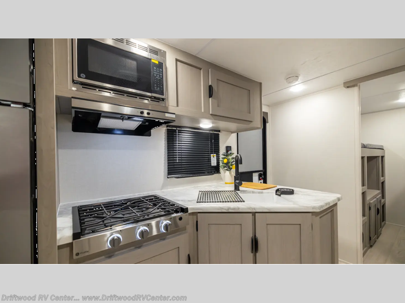 2027 Clipper 6K Series 292TB by Coachmen from Driftwood RV Center in Clermont, New Jersey