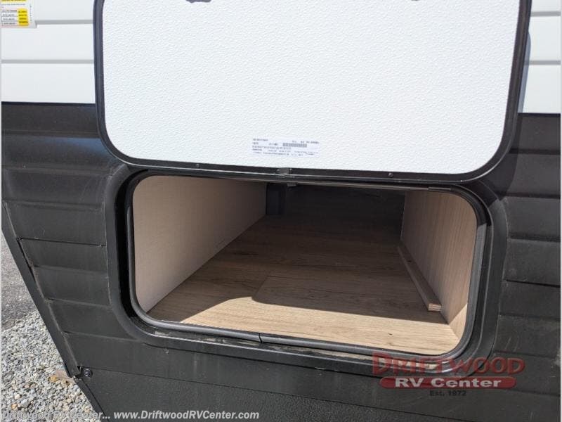 New 2027 Coachmen Clipper 6K Series 292TB available in Clermont, New Jersey