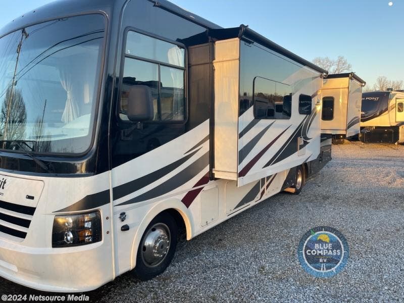 2018 Coachmen Pursuit 32WC RV for Sale in Louisville, TN 37777 | M38195 ...