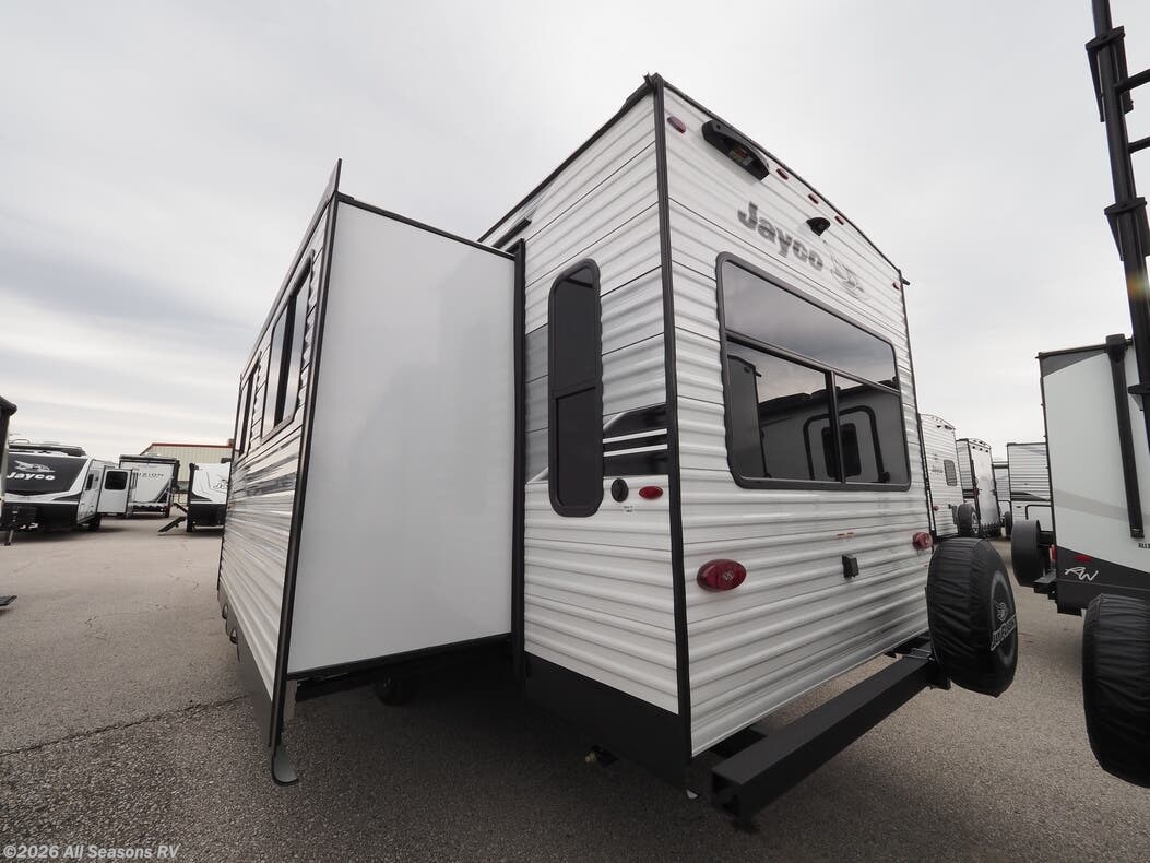 New 2026 Jayco Jay Flight SLX 262RLS available in Muskegon, Michigan
