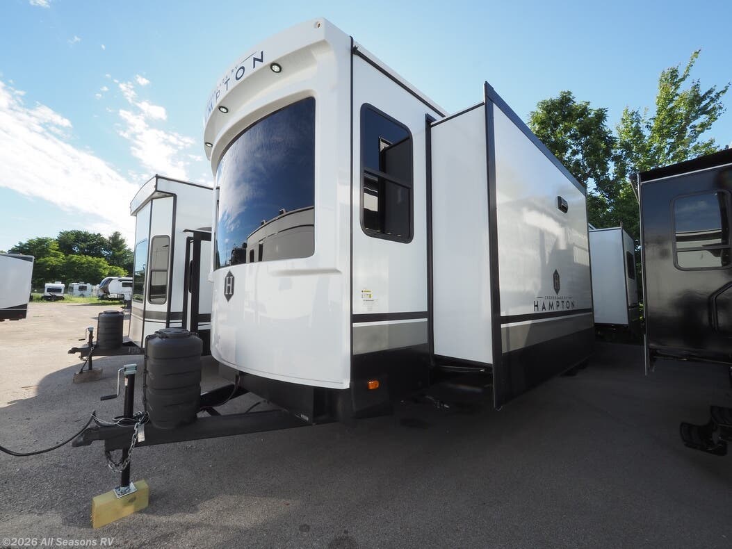 2026 Hampton HP372FDB by CrossRoads from All Seasons RV in Muskegon, Michigan