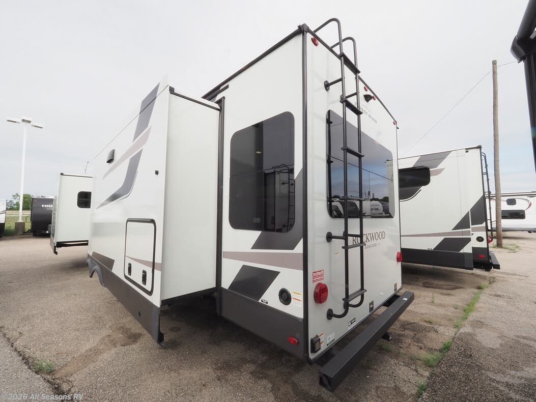 New 2026 Forest River Rockwood Signature Ultra Lite 8337RL available in Muskegon, Michigan