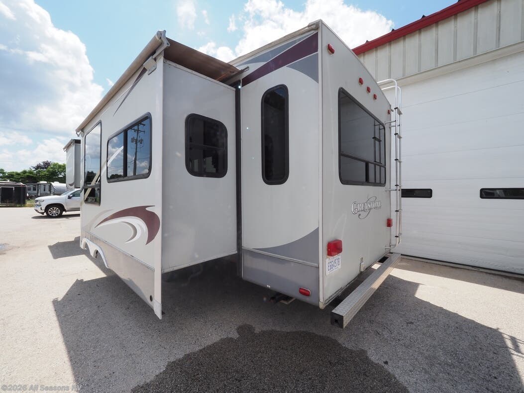 Used 2011 Heartland Greystone GS32RL available in Muskegon, Michigan