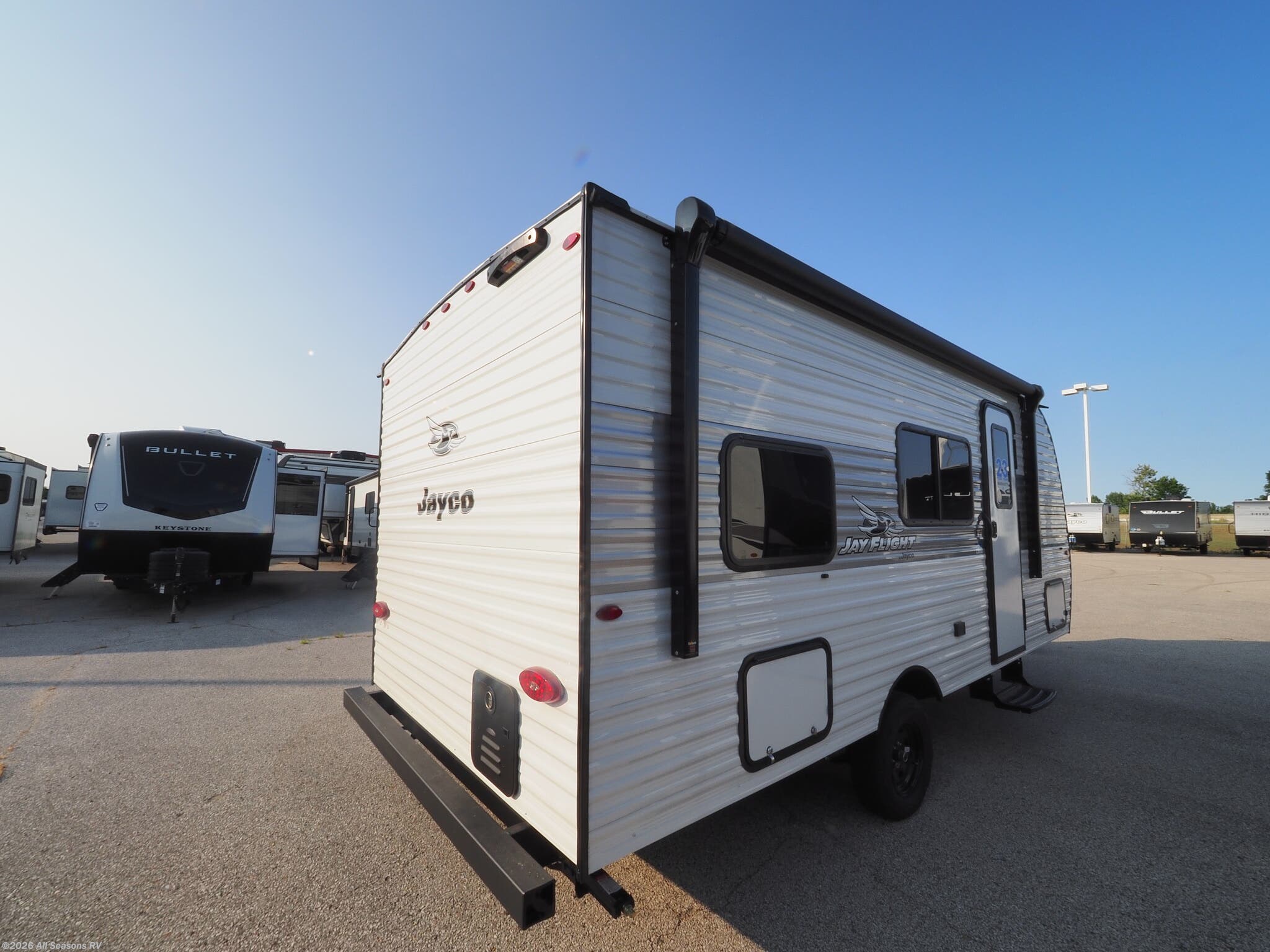 New 2026 Jayco Jay Flight SLX 172DB available in Muskegon, Michigan