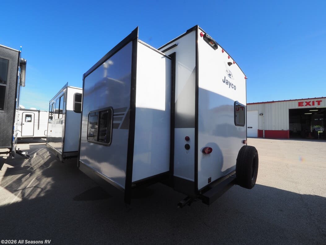 New 2027 Jayco Jay Flight SLX 321BDS available in Muskegon, Michigan