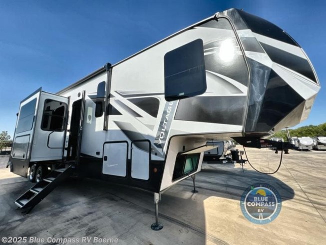 2022 Voltage 3845 by Dutchmen from Blue Compass RV - Boerne, TX in Boerne, Texas