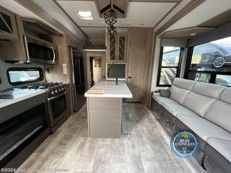 2023 Grand Design Momentum 410THR RV for Sale in Boerne, TX 78006