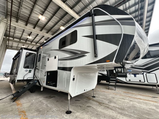 2024 Solitude 310GK by Grand Design from Blue Compass RV Boerne in Boerne, Texas