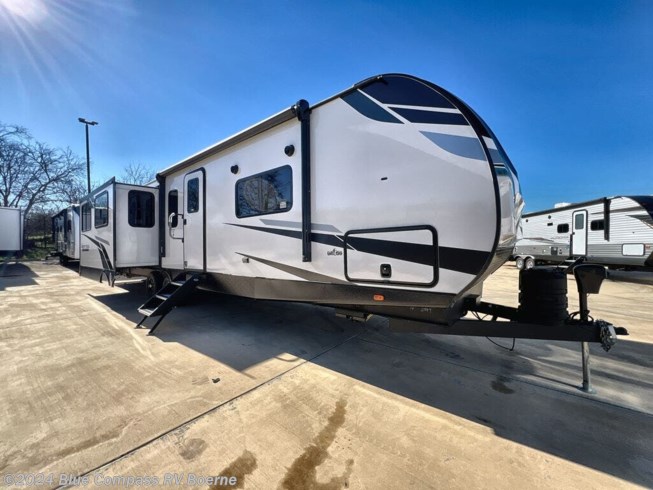 2024 North Trail 33RETS by Heartland from Blue Compass RV Boerne in Boerne, Texas