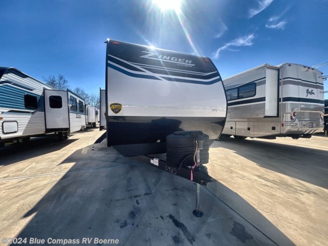 2024 Zinger ZR331BH by CrossRoads from Blue Compass RV Boerne in Boerne, Texas