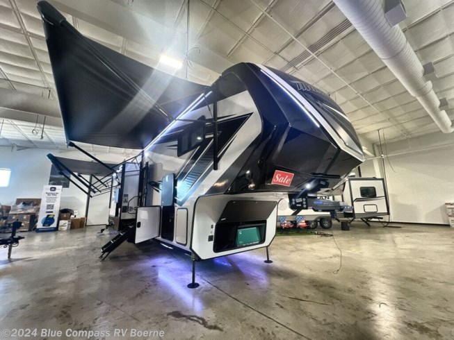 2023 Momentum 410TH-R by Grand Design from Blue Compass RV Boerne in Boerne, Texas