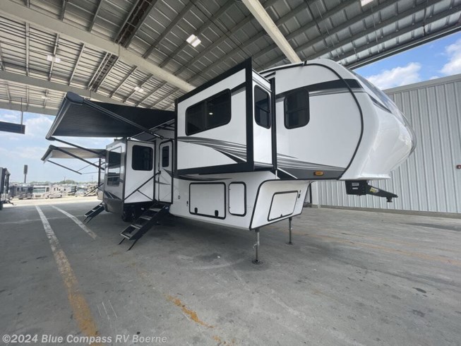 2024 Reflection 370FLS by Grand Design from Blue Compass RV Boerne in Boerne, Texas